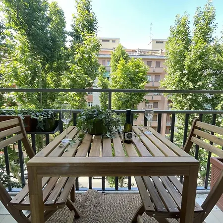 Casa Ele - A Stone's Throw From The Metro